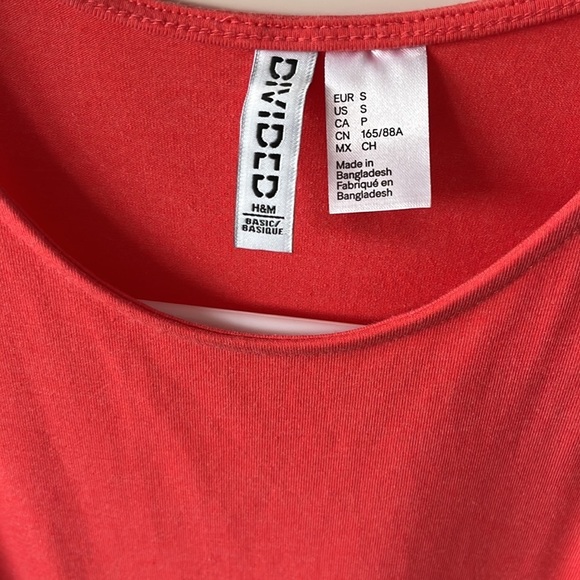 ⭐️2/$10⭐️ Divided H&M Fitted Mini Dress​​ - Picture 2 of 2